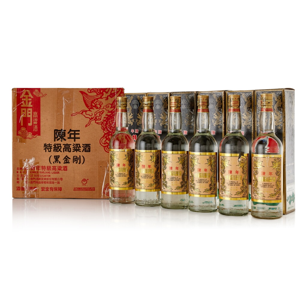 View full screen - View 1 of Lot 561. 1987年產 金門 陳年特級高粱酒 (黑金剛) Kinmen Kaoliang Liquor "Hei Jin Gang" 1987 (12 BT60).