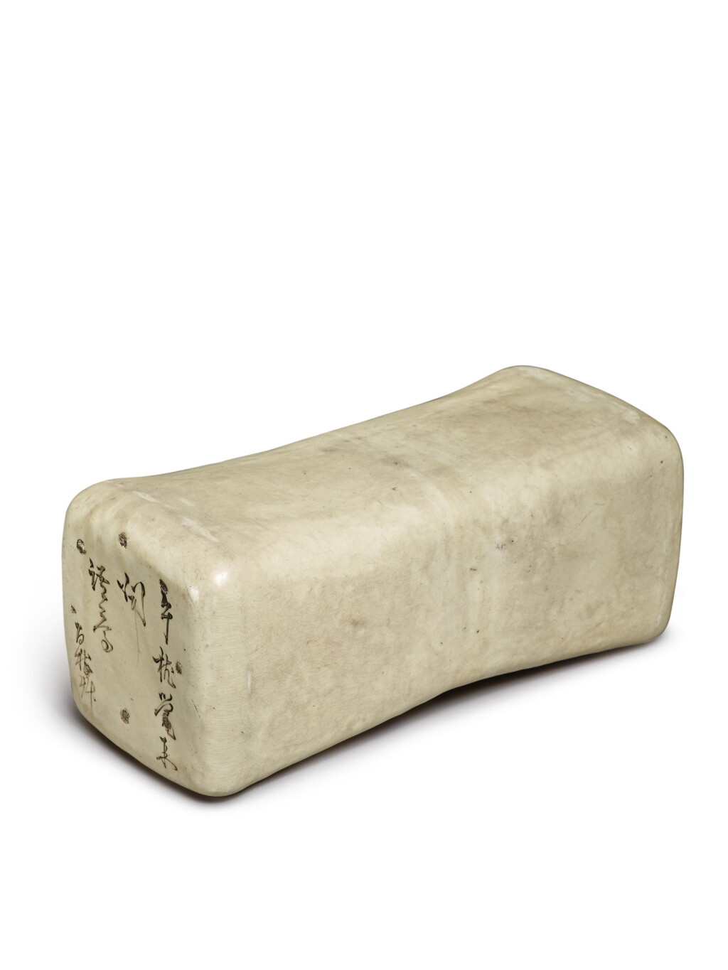 View full screen - View 1 of Lot 617. An inscribed and painted 'Cizhou' rectangular pillow, Ming dynasty.