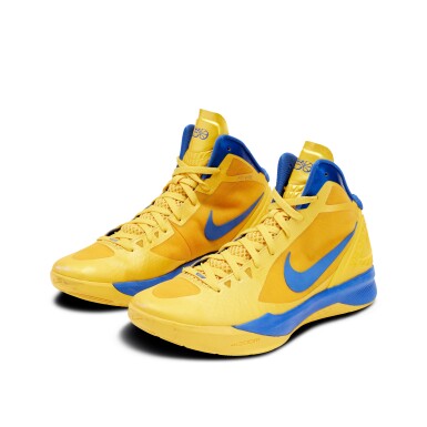 View full screen - View 1 of Lot 150. Nike Hyperdunk 2011 'Stephen Curry' PE | Size 13 .