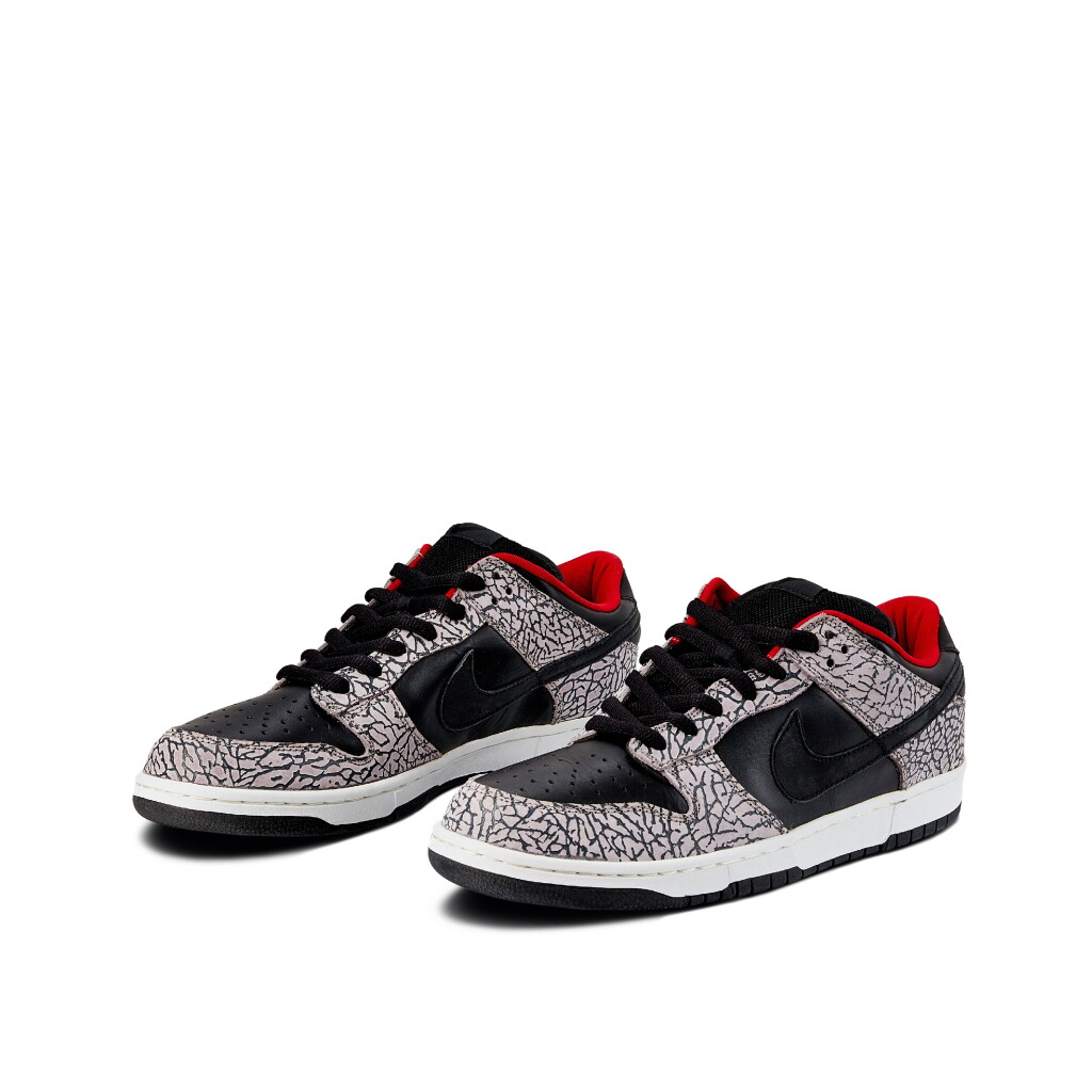 View full screen - View 1 of Lot 8607. Nike SB Dunk Low Pro Supreme 'Black Cement' | Size 12.