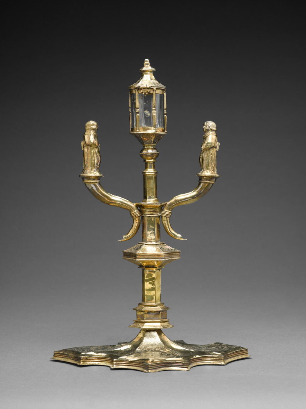 View full screen - View 1 of Lot 212. Reliquary.