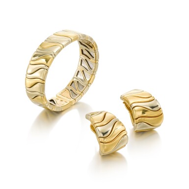 View full screen - View 1 of Lot 65. Demi-Parure, 'Karen'.