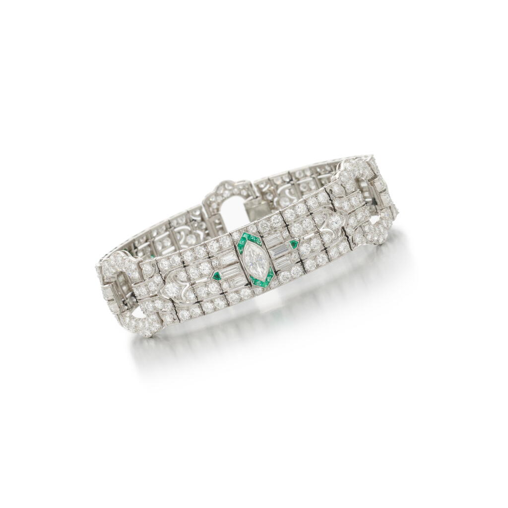 View full screen - View 1 of Lot 62. Diamond and emerald bracelet (Braccialetto in diamanti e smeraldi ).