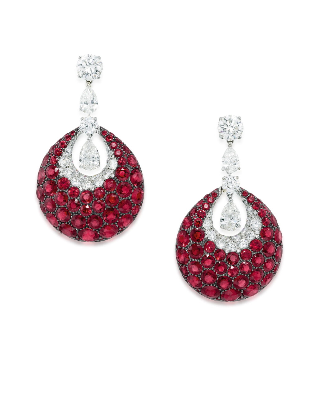 View full screen - View 1 of Lot 52. GRAFF | PAIR OF RUBY AND DIAMOND 'BOMBÉ' PENDANT-EARCLIPS 格拉夫 | 紅寶石配鑽石耳環一對.