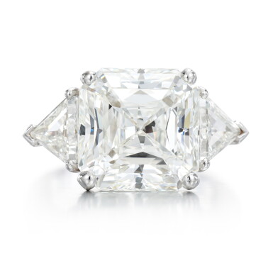 View full screen - View 1 of Lot 360. Diamond ring and ring mount.
