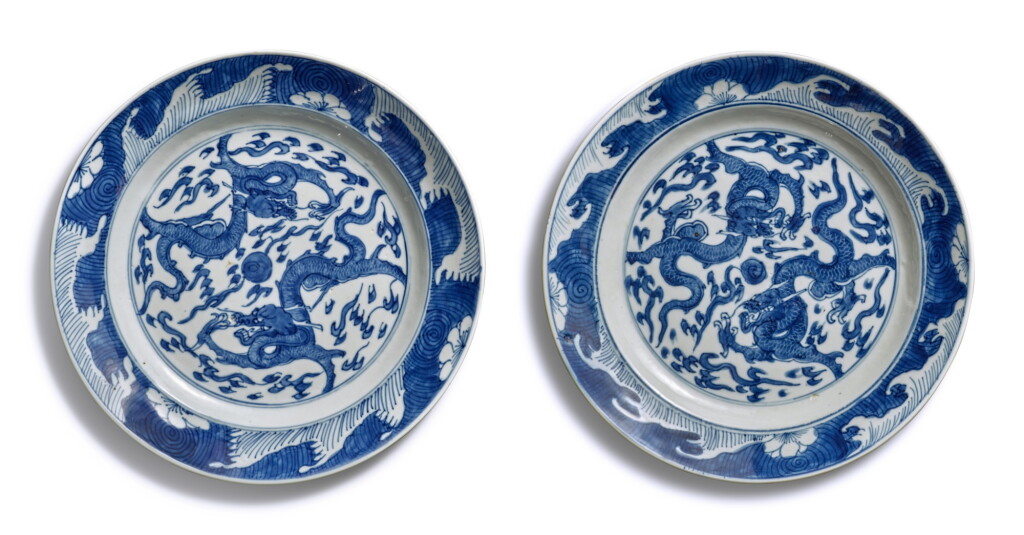 View full screen - View 1 of Lot 40. A pair of blue and white 'dragon' dishes, Qing dynasty.