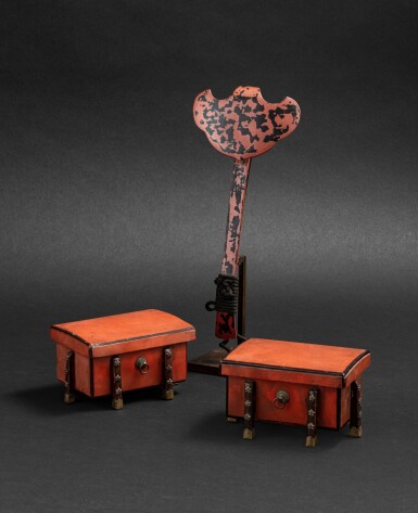 View full screen - View 1 of Lot 243. Deux karabitsu miniatures et un sceptre ruyi en métal laqué de type negoro Japon, époque Edo | 日本 江戶時期 根來塗漆器一組三件 | A pair of miniature red lacquered wood karabitsu and a metal laquered Negoro-style ruyi sceptre, Japan, Edo period .