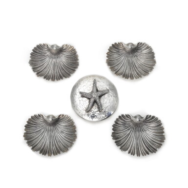 View full screen - View 1 of Lot 21. A set of four Italian silver shell dishes and a silver pot, the dishes Gianmaria Buccellati, the pot Mario Buccellati, Milan, 20th century.