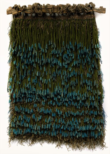 View full screen - View 1 of Lot 46. Muro tejido con flores azules.