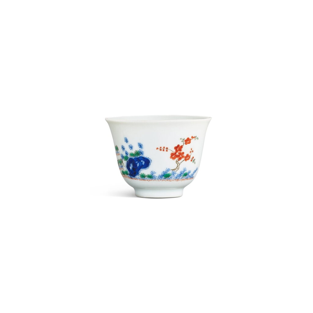 View full screen - View 1 of Lot 9362. A famille-verte 'crab apple' month cup | 五彩芙蓉花神盃.