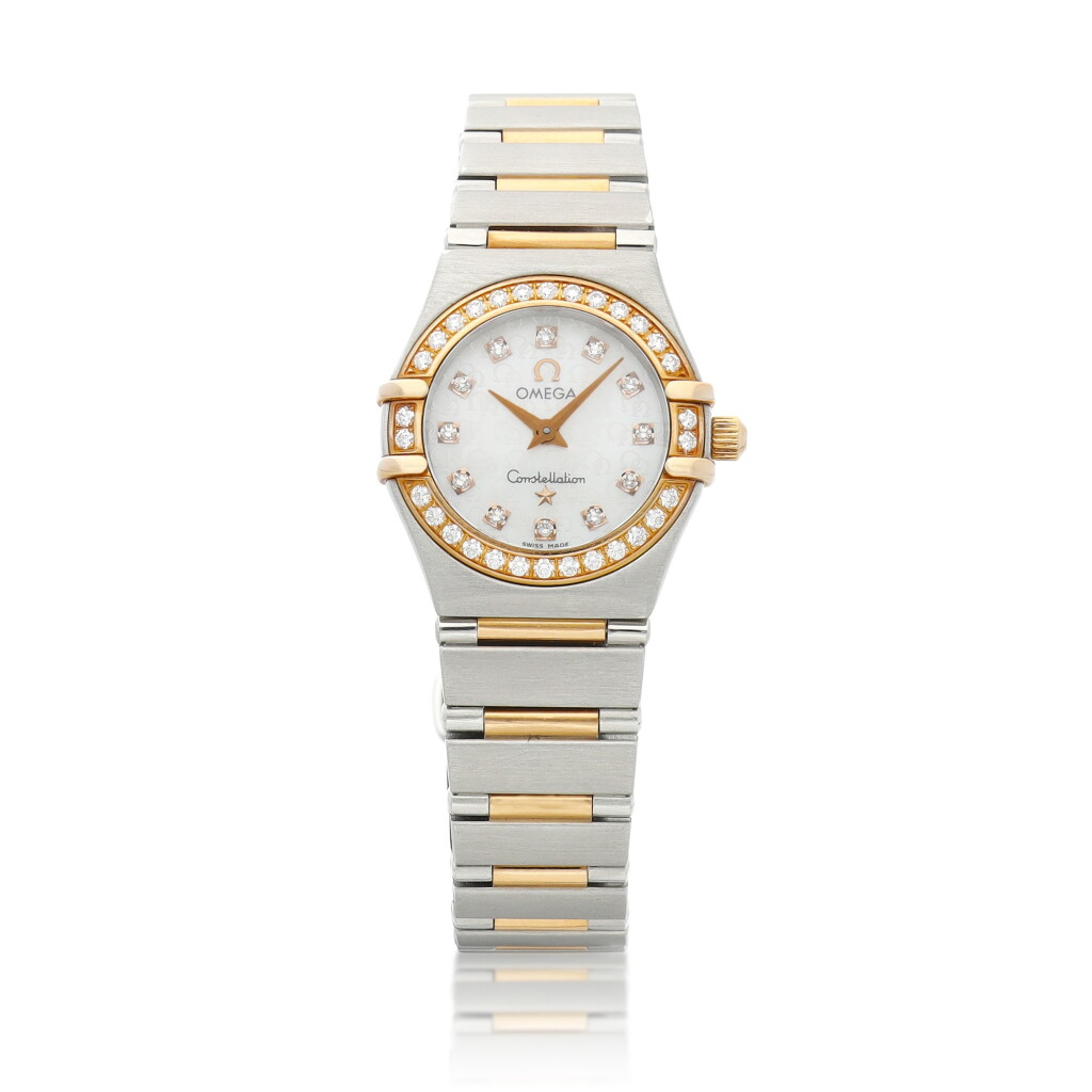 View full screen - View 1 of Lot 8073. Constellation, Reference 13607500, A pink gold, stainless steel and diamond-set bracelet watch with mother-of-pearl dial, Circa 2005 | 歐米茄 星座系列 型號13607500 粉紅金及精鋼鑲鑽石鏈帶腕錶,備珠母貝錶盤,約2005年製.