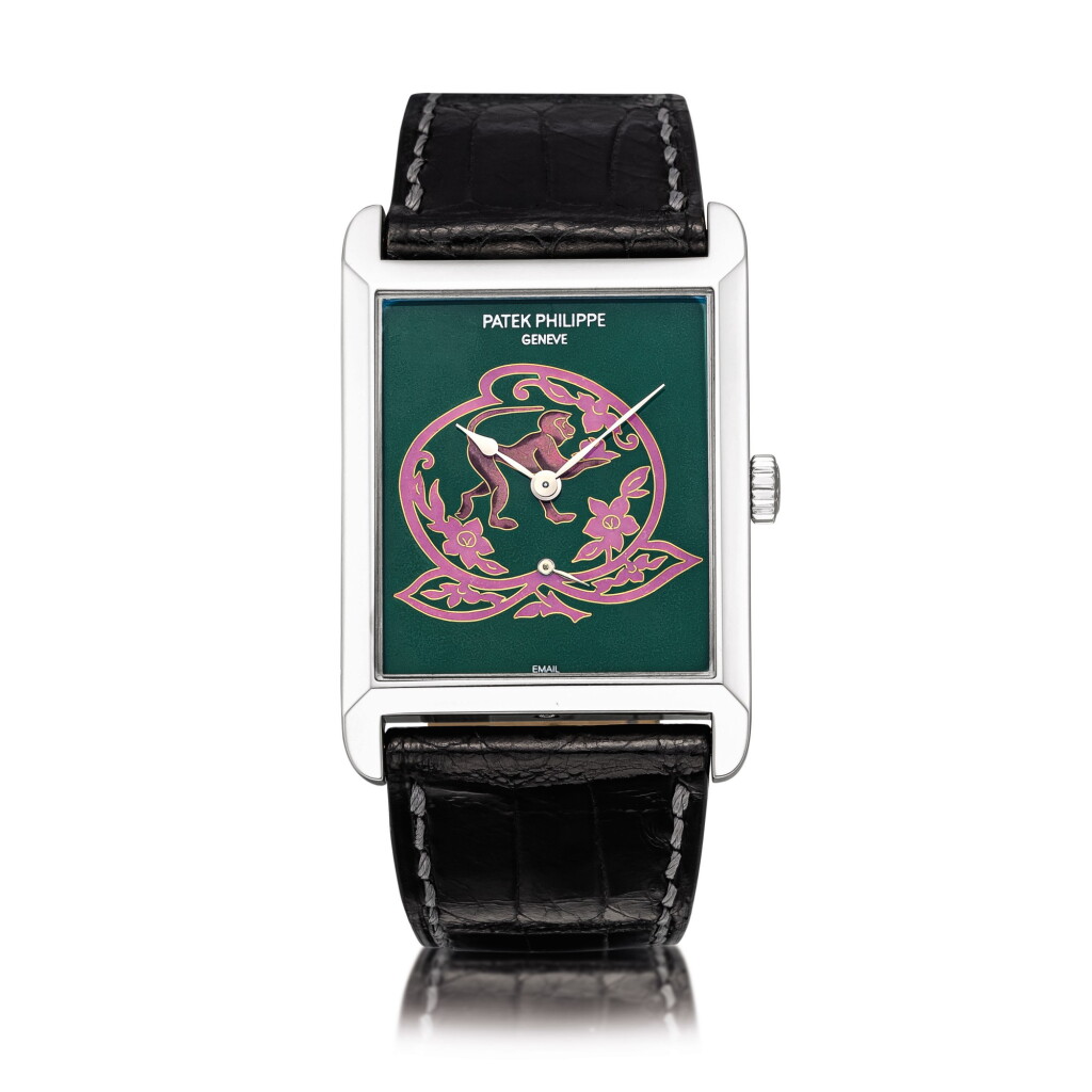 View full screen - View 1 of Lot 2192. Patek Philippe | Reference 5076 | A unique platinum wristwatch with cloisonné enamel dial, Made in 2004 | 百達翡麗 | 型號5076 獨一無二鉑金腕錶,備掐絲琺瑯錶盤,2004年製.