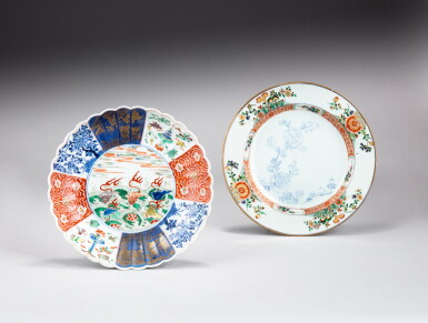 View full screen - View 1 of Lot 32. A Chinese export Verte-Imari dish and a famille-verte dishe, Qing dynasty, Kangxi period | 清康熙 五彩西洋盤及五彩花卉盤一組兩件.