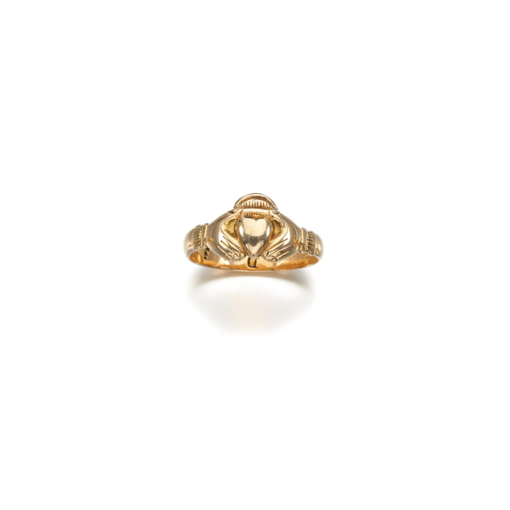 View full screen - View 1 of Lot 199. CLADDAGH RING, GALWAY, CIRCA 1800.