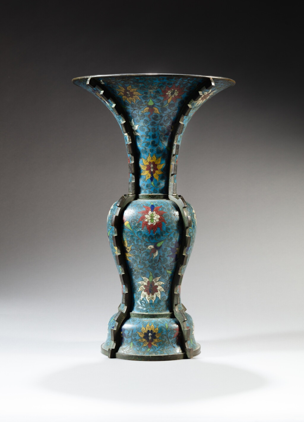 View full screen - View 1 of Lot 34. A cloisonné enamel 'lotus' archaistic vase, 17th century | 十七世紀 掐絲琺瑯蓮紋出戟花觚.