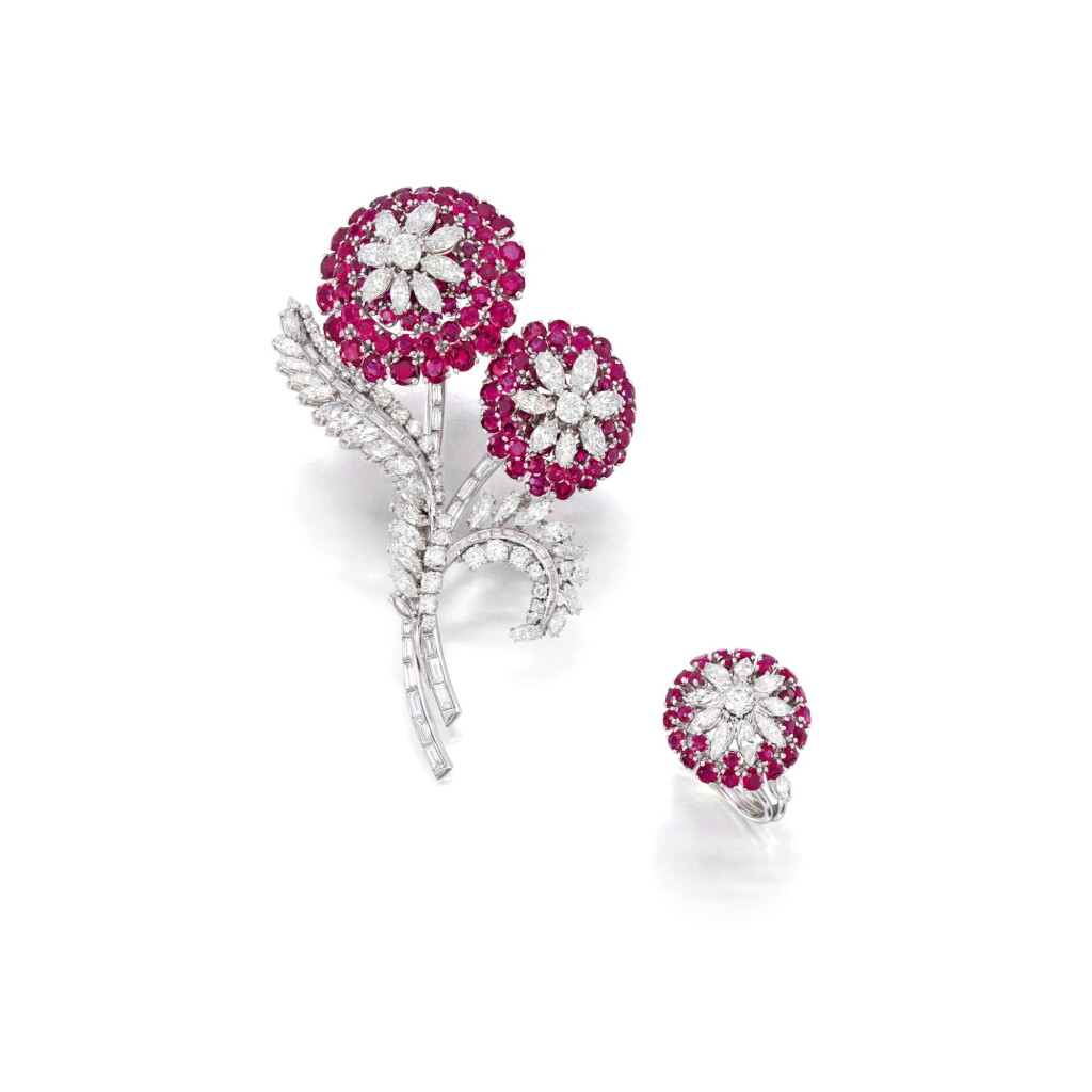 View full screen - View 1 of Lot 1720. RUBY AND DIAMOND DEMI PARURE 紅寶石 配 鑽石 別針及戒指套裝.
