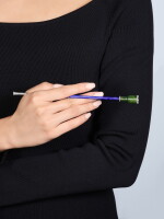 Nephrite, Enamel and Diamond Cigarette Holder | 卡地亞 | 軟玉 配 琺瑯彩 及 鑽石 煙嘴