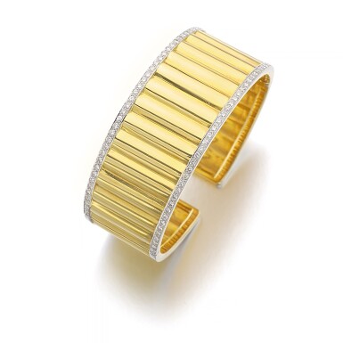 View full screen - View 1 of Lot 569. GOLD AND DIAMOND BANGLE.