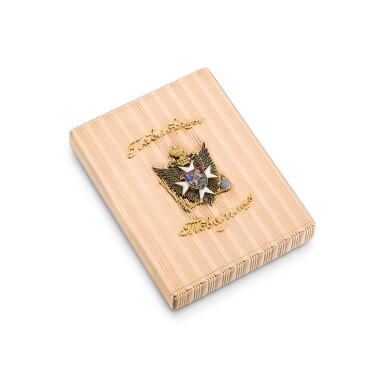 View full screen - View 1 of Lot 135. A Fabergé two-colour gold and enamel military presentation cigarette case, workmaster August Hollming, St Petersburg, 1908-1917.