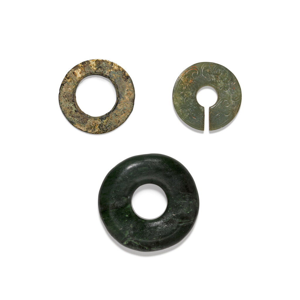 View full screen - View 1 of Lot 17. A group of three ornaments Ming dynasty or earlier | 明或更早 玉飾兩件 及 青銅環.