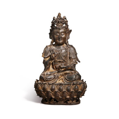 View full screen - View 1 of Lot 1164. A gilt-lacquer bronze seated figure of Guanyin, Late Ming dynasty | 明末 銅漆金觀音坐像.