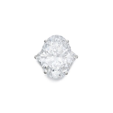 View full screen - View 1 of Lot 28. An Impressive Diamond Ring.