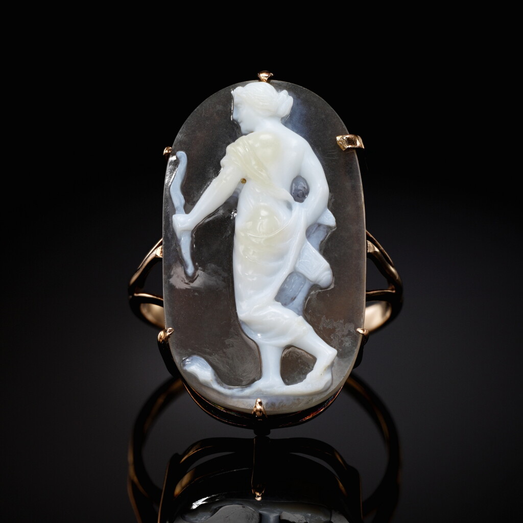 View full screen - View 1 of Lot 264. Cameo with Diana.