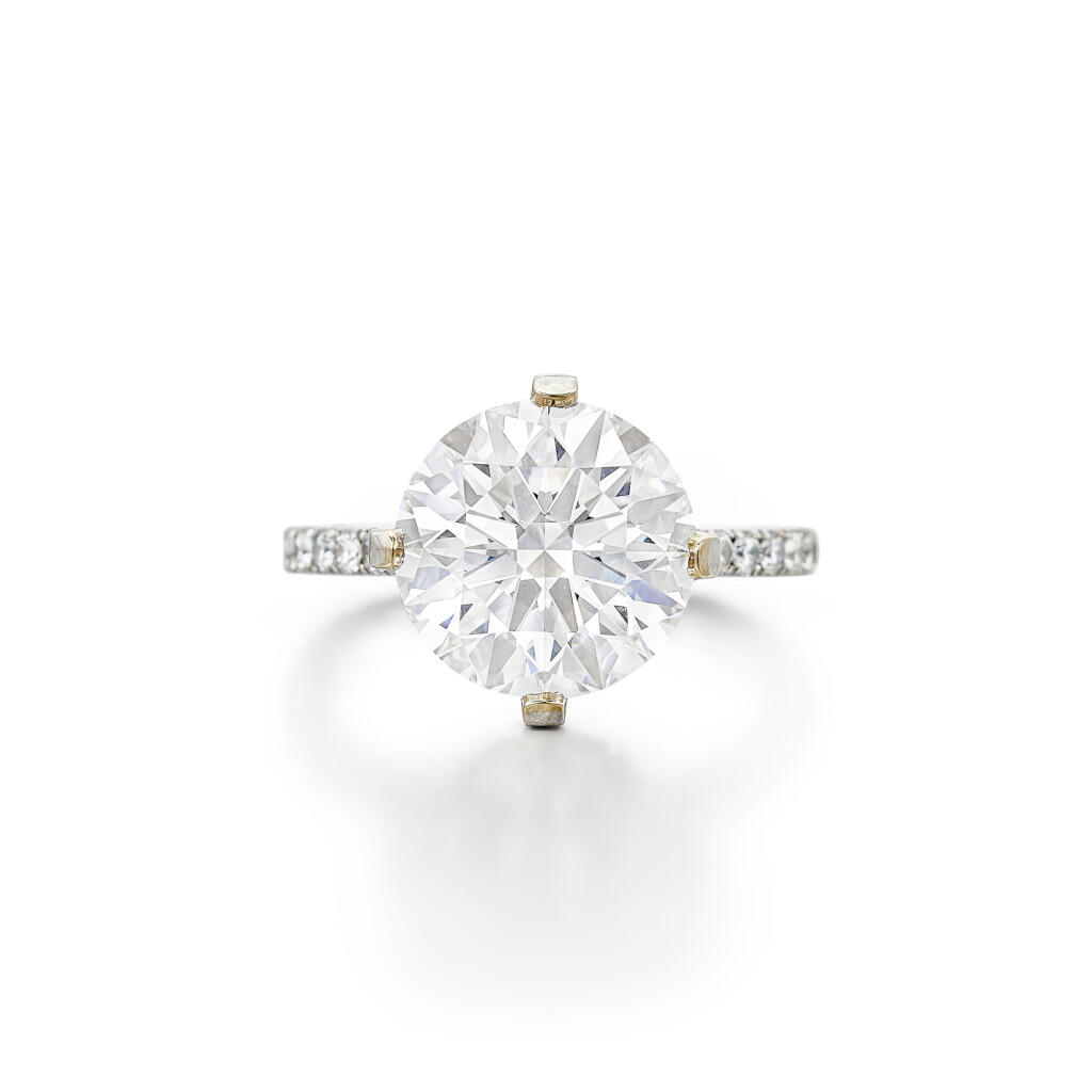 View full screen - View 1 of Lot 2728. Diamond Ring | 5.01克拉 圓形 E色 鑽石 戒指.