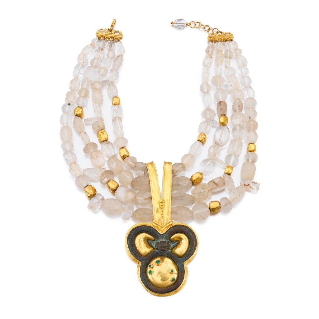 View full screen - View 1 of Lot 137. Collier verre, or et bronze | Glass, gold and bronze necklace.