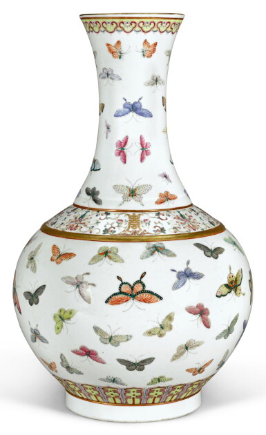 View full screen - View 1 of Lot 340. A FAMILLE-ROSE 'BUTTERFLY' VASE GUANGXU MARK AND PERIOD | 清光緒 粉彩百蝶紋長頸瓶 《大清光緒年製》款.