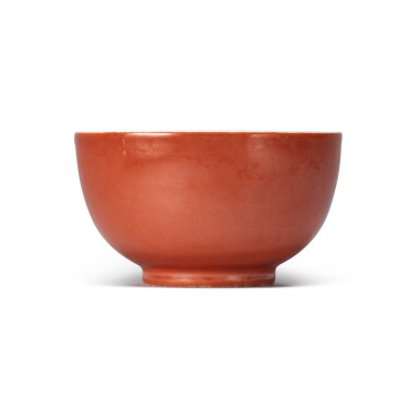 View full screen - View 1 of Lot 1090. A small coral-glazed bowl, 20th century | 二十世紀 珊瑚紅釉小盌 《大明成化年製》仿款.