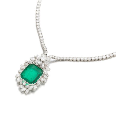 View full screen - View 1 of Lot 301. Piccini, diamond and emerald pendant necklace (Piccini, Collana con pendente in diamanti e smeraldo).
