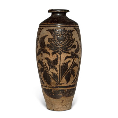 View full screen - View 1 of Lot 1226. A brown-glazed sgraffiato 'floral' meiping, Xixia dynasty | 西夏 褐釉剔花開光花卉紋梅瓶.