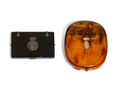 View full screen - View 1 of Lot 368. A jewelled Art Deco lacquer vanity case, Paris, circa 1925.