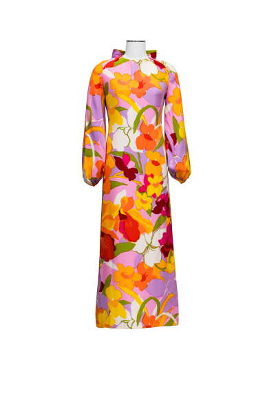 View full screen - View 1 of Lot 51. Nina Ricci, Haute Couture, circa 1967, Long printed crepe dress with puffed sleeves | Robe longue à manches bouffantes en crêpe imprimé .