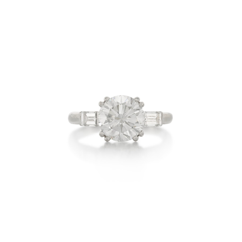 View full screen - View 1 of Lot 163. Diamond Ring.