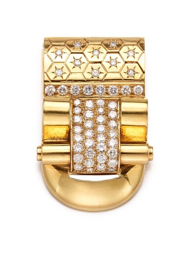 View full screen - View 1 of Lot 1242. VAN CLEEF & ARPELS | 'LUDO-HEXAGONE' GOLD AND DIAMOND CLIP BROOCH | 梵克雅寶 | 'Ludo-Hexagone' 18K黃金 配 鑽石 別針.