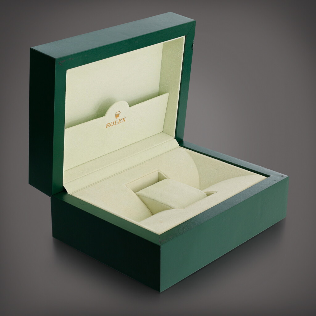 View full screen - View 1 of Lot 213. Reference 32.00.71 & Reference 39139.01 - Oyster M | Two presentation cases with outer packaging | Circa 2015.