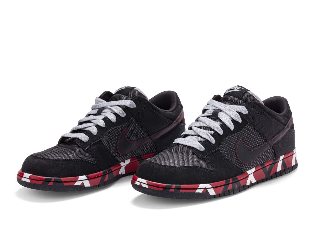 View full screen - View 1 of Lot 42. Dunk Low Premium Eddie Van Halen | Taille US 11, EUR 45.