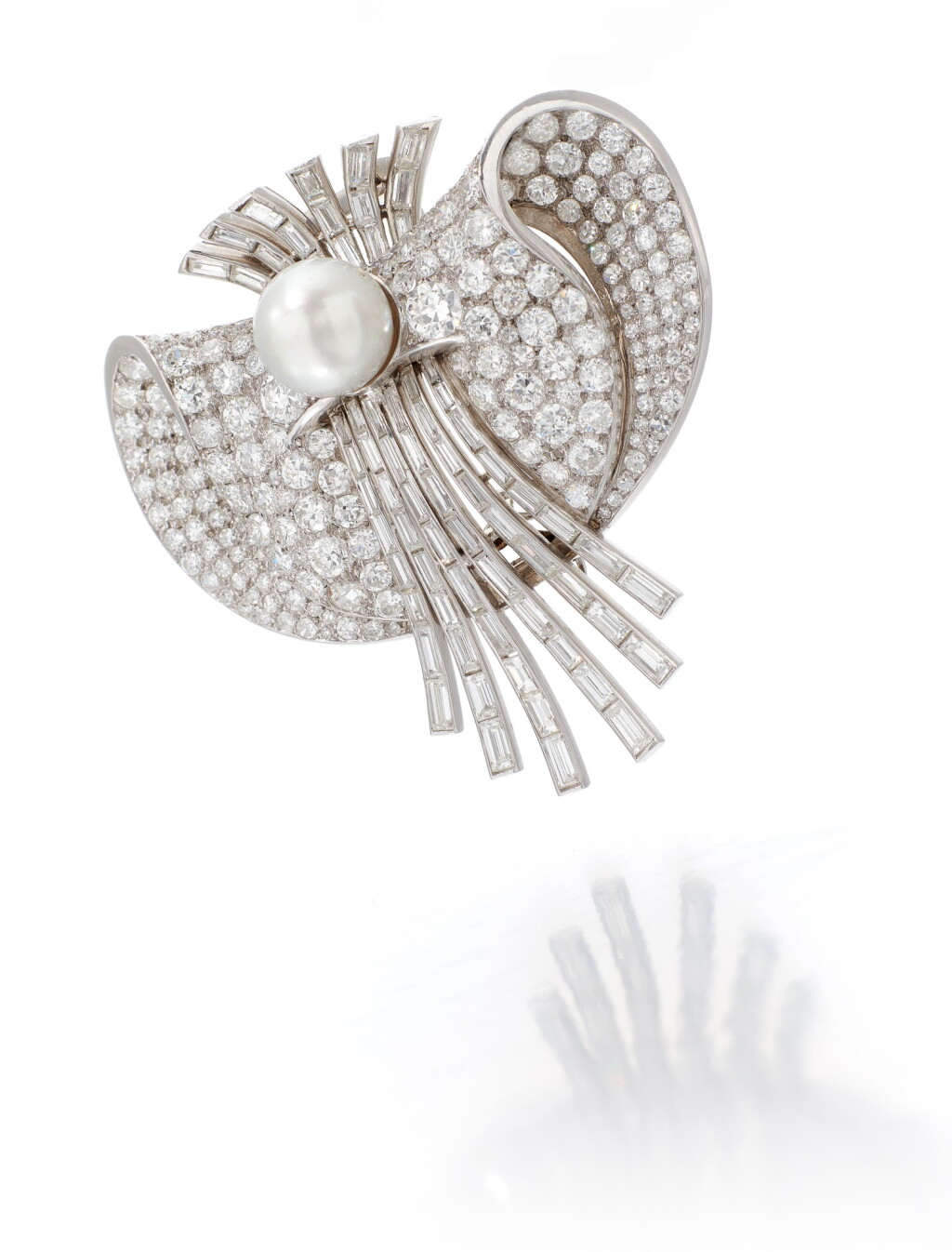 View full screen - View 1 of Lot 47. CULTURED PEARL AND DIAMOND BROOCH (SPILLA IN DIAMANTI E PERLA COLTIVATA), 1950.