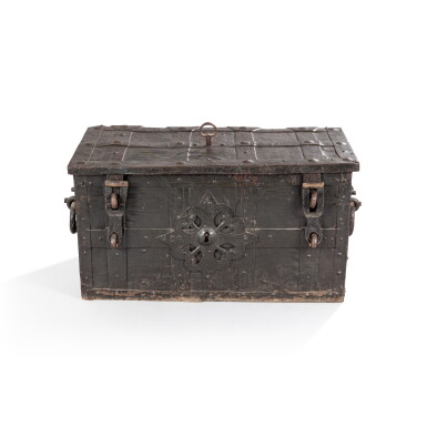 View full screen - View 1 of Lot 278. A wrought iron safe, 18th century | Coffre-fort en fer forgé du XVIIIe siècle.