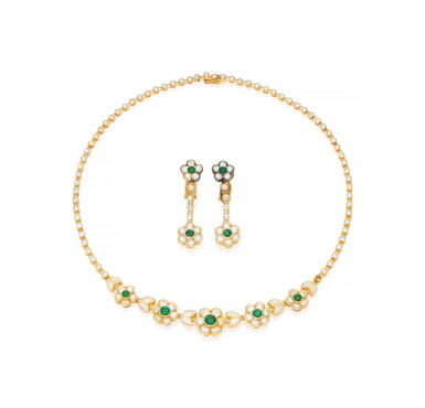 View full screen - View 1 of Lot 112. EMERALD AND DIAMOND DEMI-PARURE (DEMI-PARURE IN SMERALDI E DIAMANTI) | FARAONE.