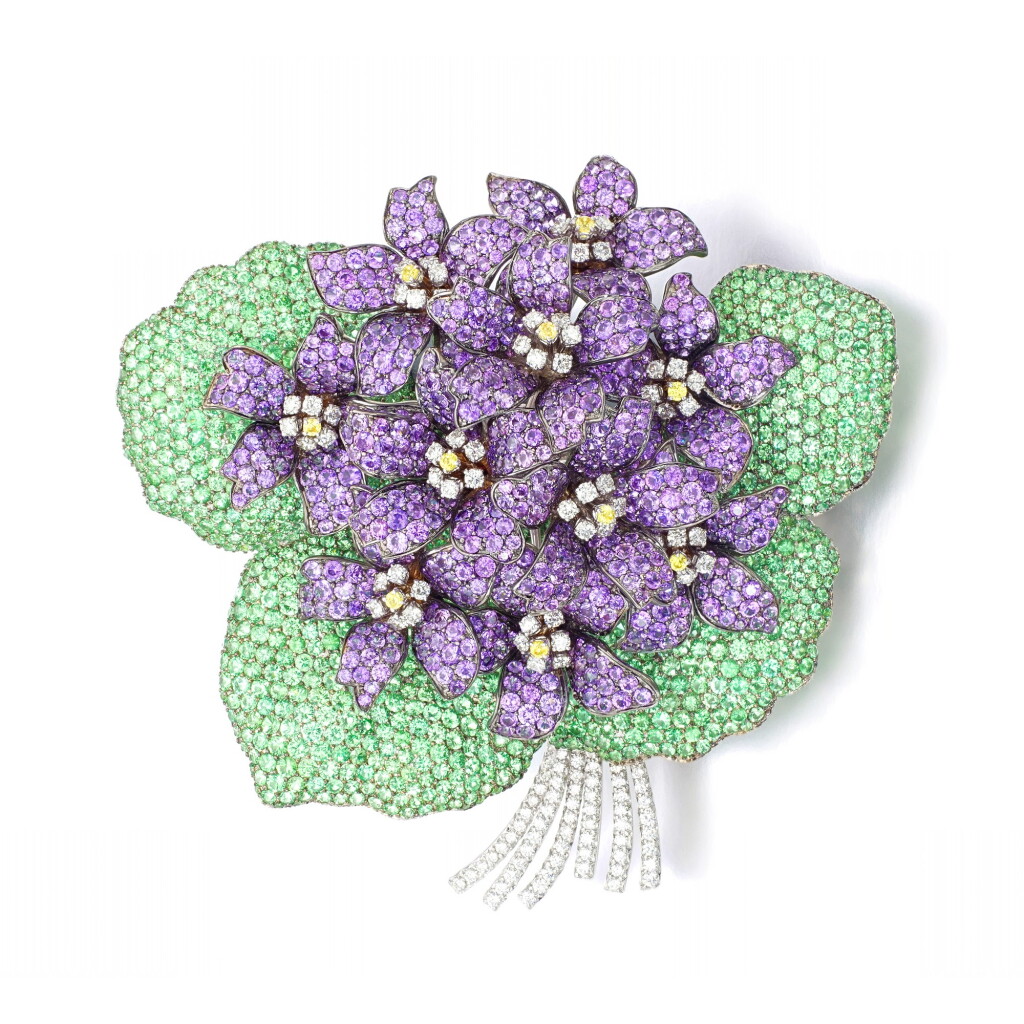 View full screen - View 1 of Lot 1081. Sapphire, tsavorite and diamond brooch.