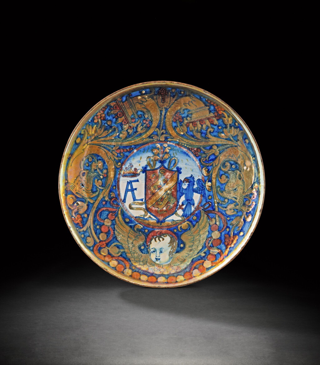View full screen - View 1 of Lot 4. Maiolica broad-rimmed bowl.