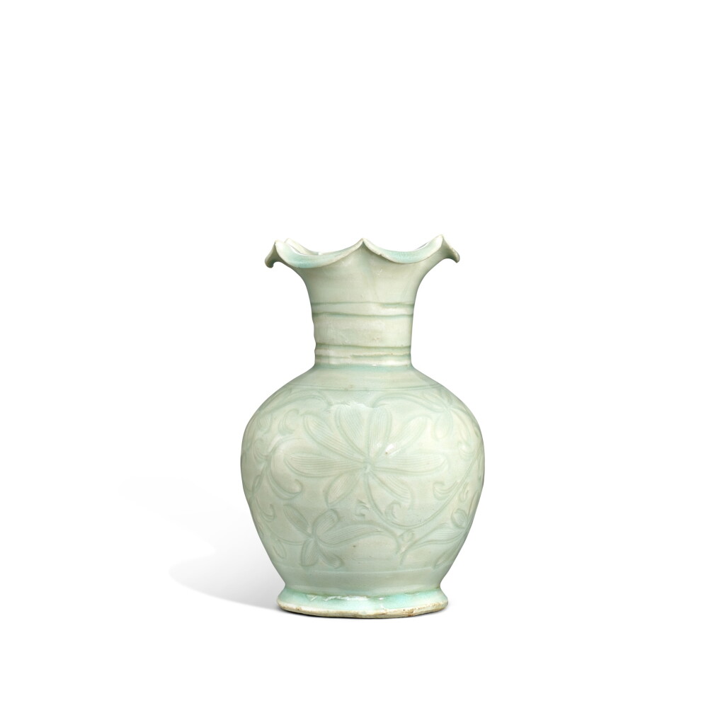 View full screen - View 1 of Lot 9537. An incised qingbai-glazed 'floral' lobed vase, Southern Song dynasty | 南宋 青白劃花卉紋花口瓶.