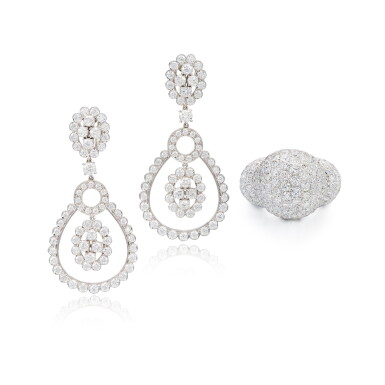 View full screen - View 1 of Lot 556. Diamond Ring and Pair of Diamond Pendent Earrings | 鑽石 戒指 及 耳墜 一對.
