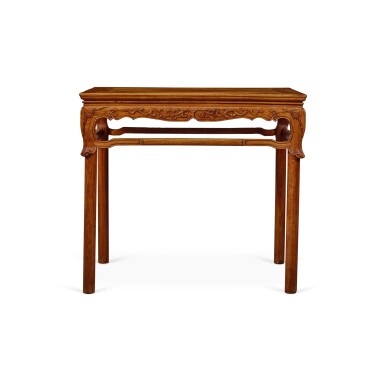 View full screen - View 1 of Lot 1132. A 'huanghuali' rectangular corner-leg table (Banzhuo), 17th - 20th century | 十七至二十世紀 黃花梨有束腰羅鍋棖半桌.