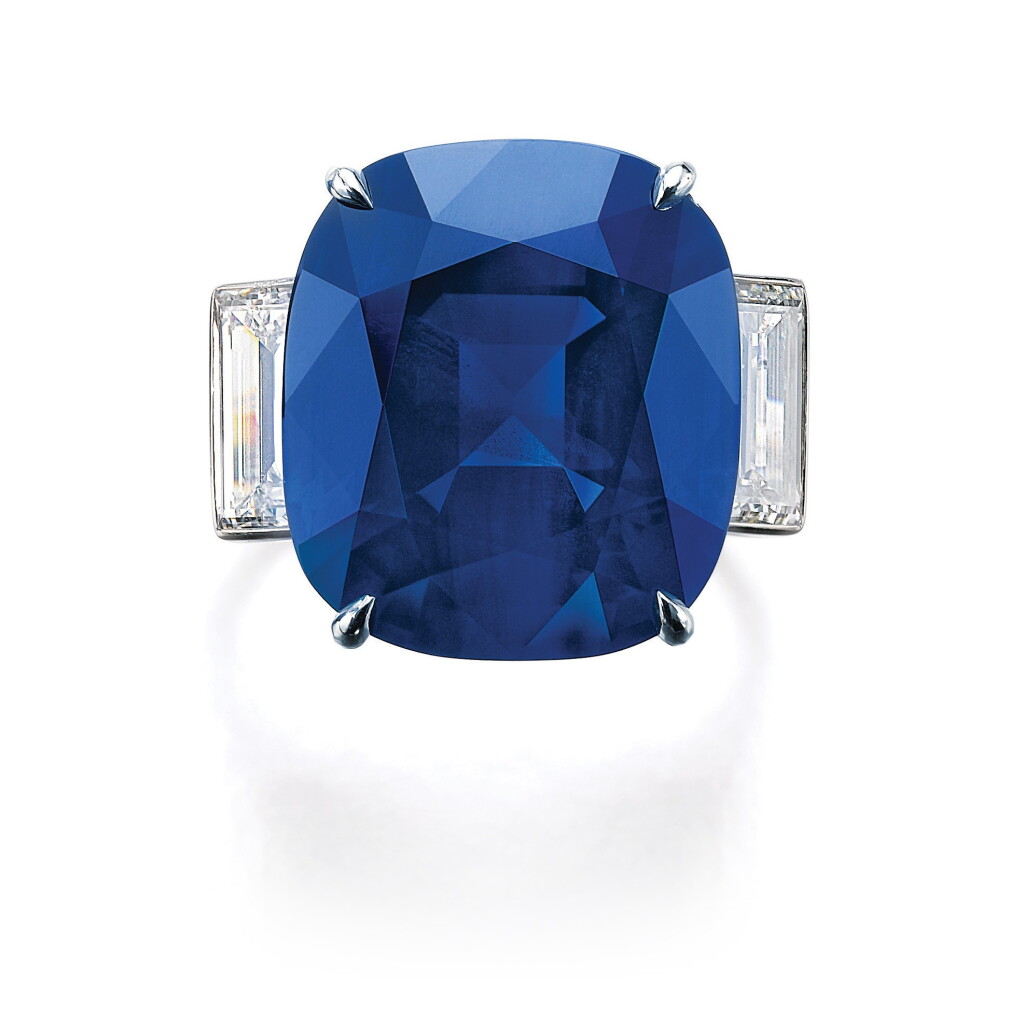 View full screen - View 1 of Lot 332. IMPORTANT SAPPHIRE AND DIAMOND RING.