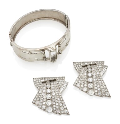 View full screen - View 1 of Lot 1096. DIAMOND BRACELET.