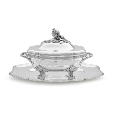 View full screen - View 1 of Lot 320. A French Silver Tureen, Cover, and Stand, Puiforcat, Paris, Circa 1900.